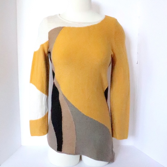 NIC+ZOE Sweaters - Asymmetrical color blocked tunic length sweater